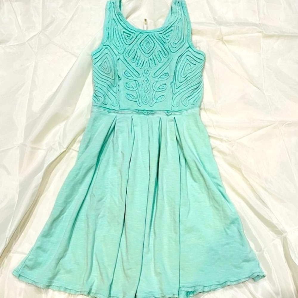 Seafoam green sleeveless minidress with beaded lace inserts small